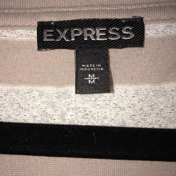 Express Woman’s Long-sleeved Tee - Picture 4 of 5